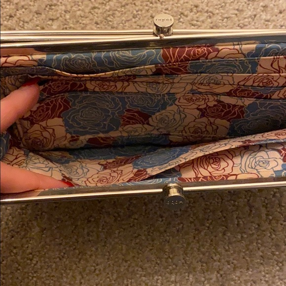 HOBO Lauren wallet (taupe) - Picture 6 of 7